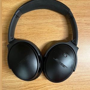 Bose QuietComfort 35 Noise Cancelling Bluetooth Wireless Headphones II - Black